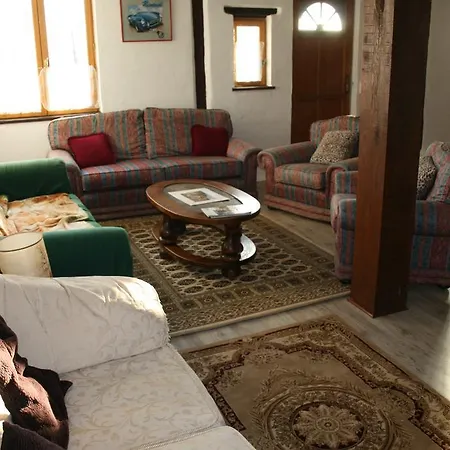 Le Prestige Bed & Breakfast *
